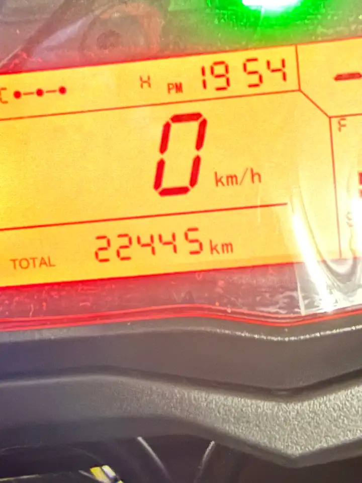 Benelli TRK 502 – Vista 4