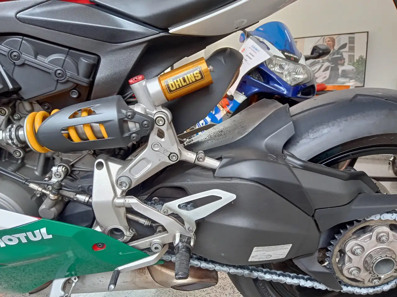 Ducati 1199 Panigale - Vista 3