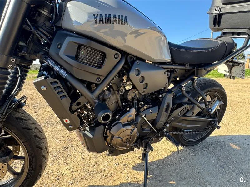 Yamaha XSR700 – Vista 4