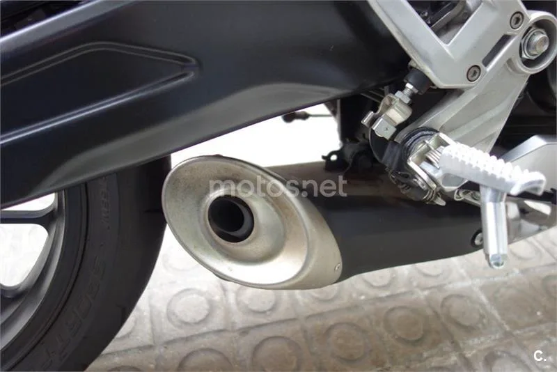 Honda CB 125 R – Vista 11