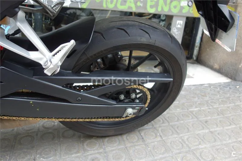 Honda CB 125 R – Vista 5