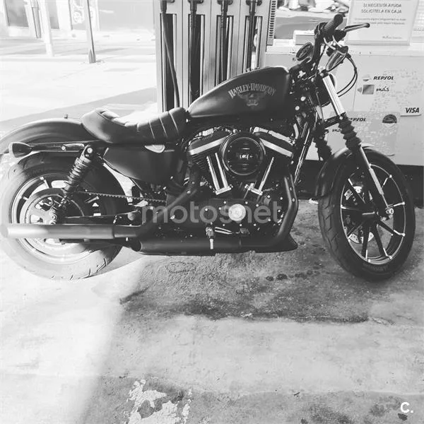 Harley-Davidson Sportster 883 - Vista 7