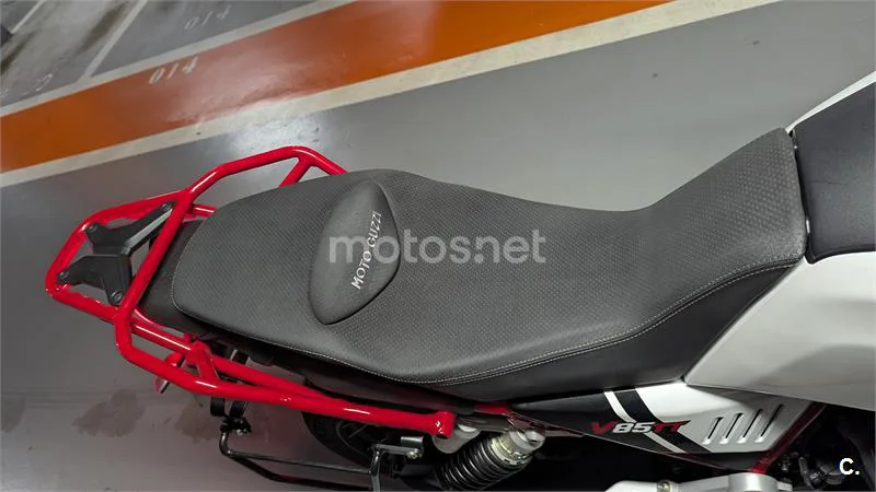 Moto Guzzi V 85 TT – Vista 6