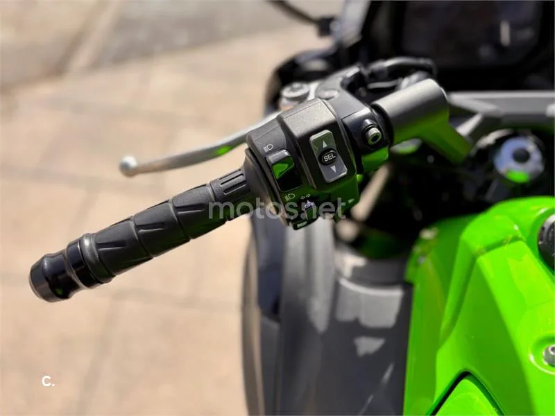 Kawasaki Ninja 650 – Vista 15