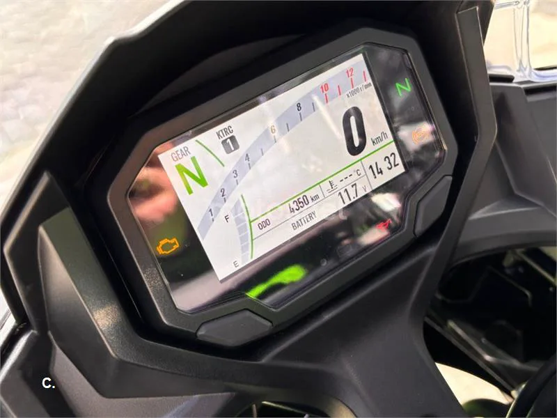 Kawasaki Ninja 650 – Vista 18