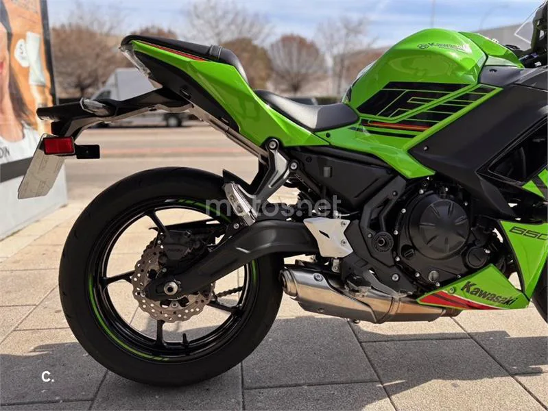 Kawasaki Ninja 650 – Vista 9