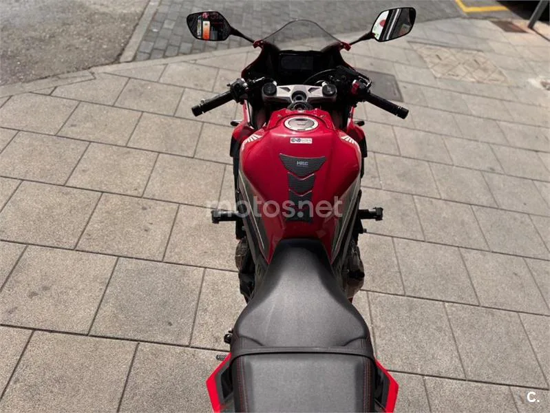 Honda CBR 650 R – Vista 12