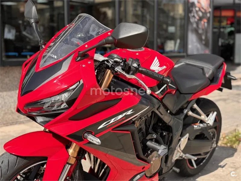 Honda CBR 650 R – Vista 14