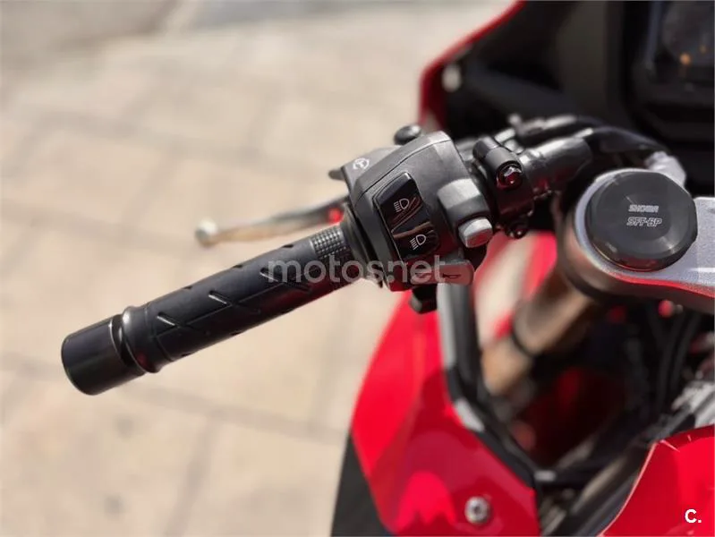 Honda CBR 650 R – Vista 17