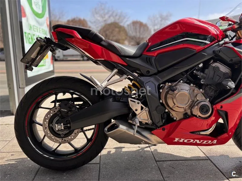 Honda CBR 650 R – Vista 9