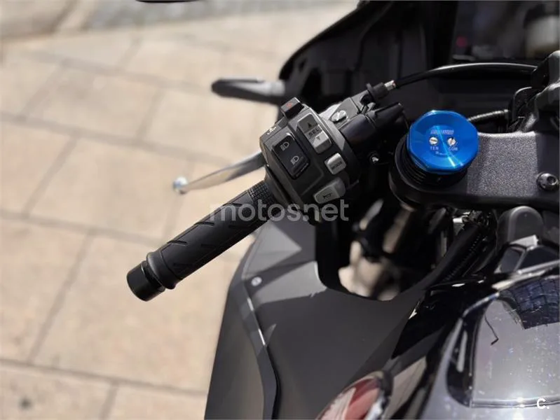 Honda CBR 600 RR – Vista 16