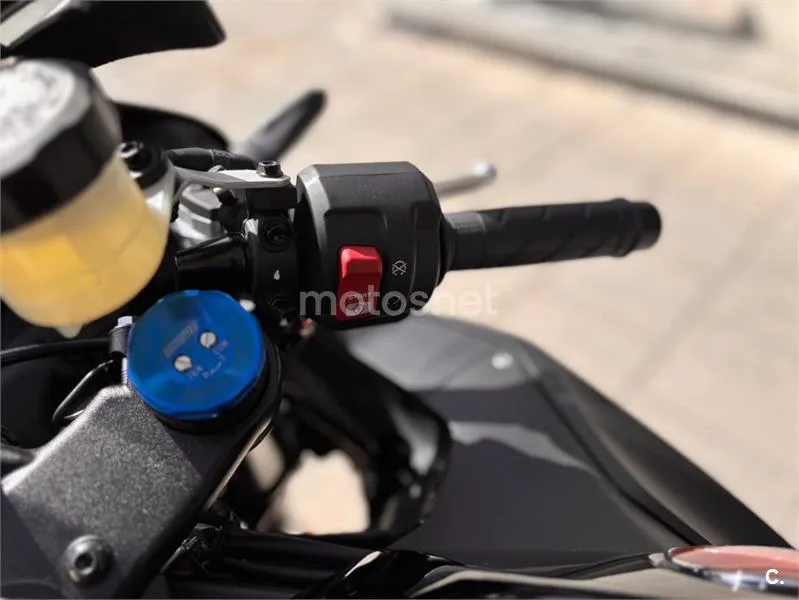 Honda CBR 600 RR – Vista 17