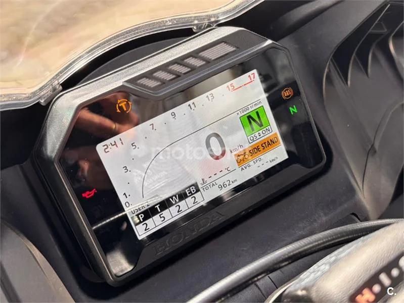 Honda CBR 600 RR – Vista 19