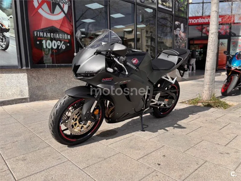 Honda CBR 600 RR – Vista 4