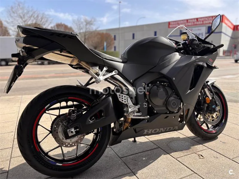 Honda CBR 600 RR – Vista 10