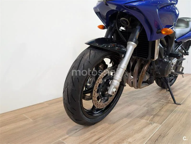 Yamaha FZ6 Fazer – Vista 6