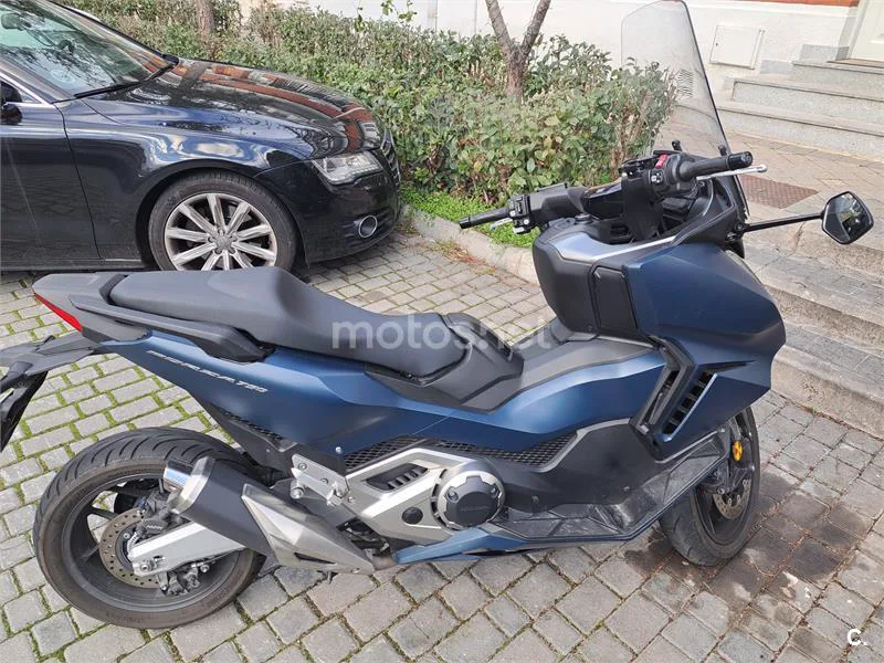 Honda Forza 750 – Vista 2