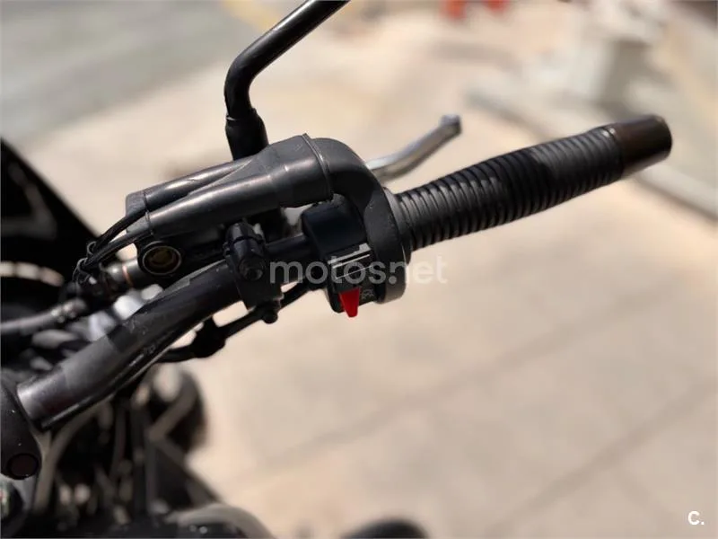 Hyosung Aquila GV 125 S – Vista 15