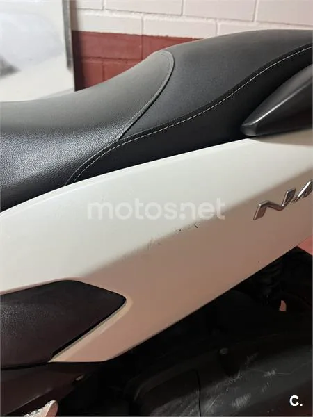 Yamaha NMAX – Vista 4