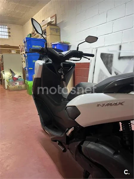 Yamaha NMAX – Vista 7
