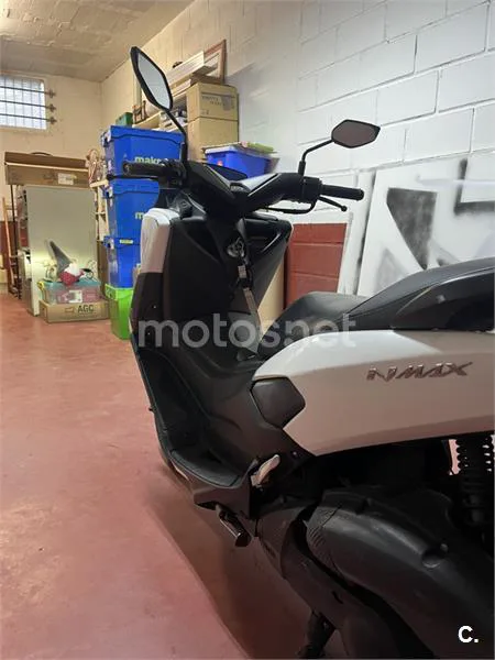 Yamaha NMAX – Vista 8