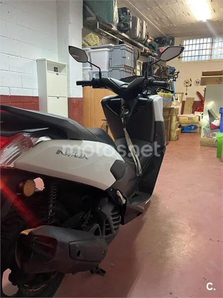 Yamaha NMAX – Vista 9