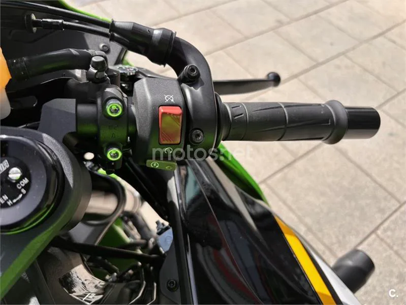 Kawasaki Ninja ZX-6R – Vista 17
