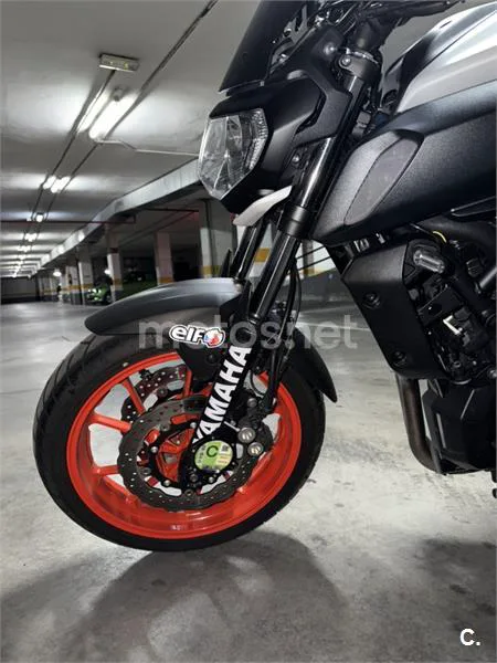 Yamaha MT-07 – Vista 5