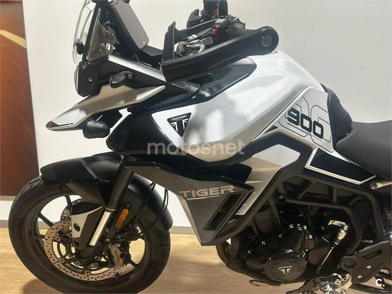 Triumph Tiger 900 – Vista 5