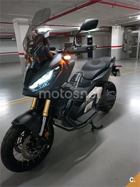 Honda X-ADV - Vista 9