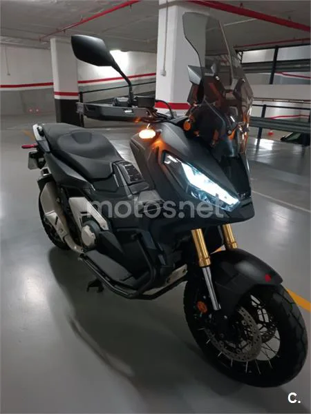 Honda X-ADV - Vista 10