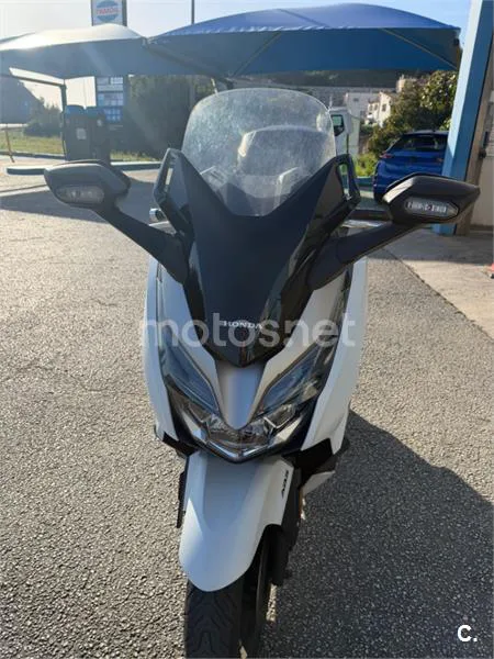 Honda Forza – Vista 2