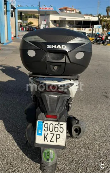 Honda Forza – Vista 7