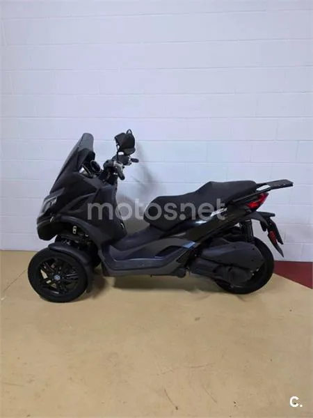 Piaggio MP3 – Vista 3