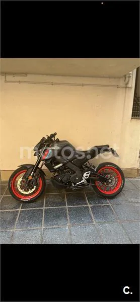 Yamaha MT-125 – Vista 12