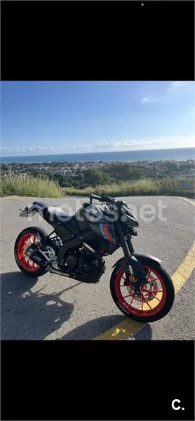 Yamaha MT-125 – Vista 15