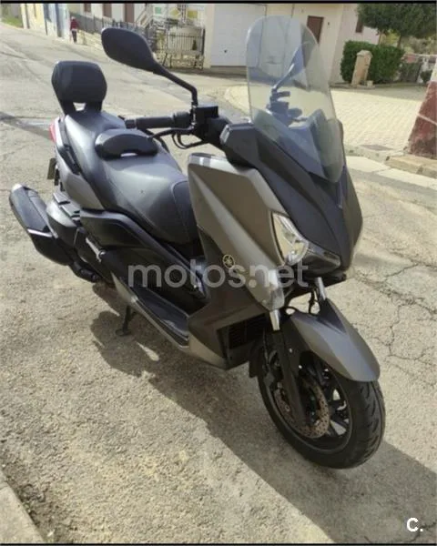Yamaha XMAX 400 – Vista 3