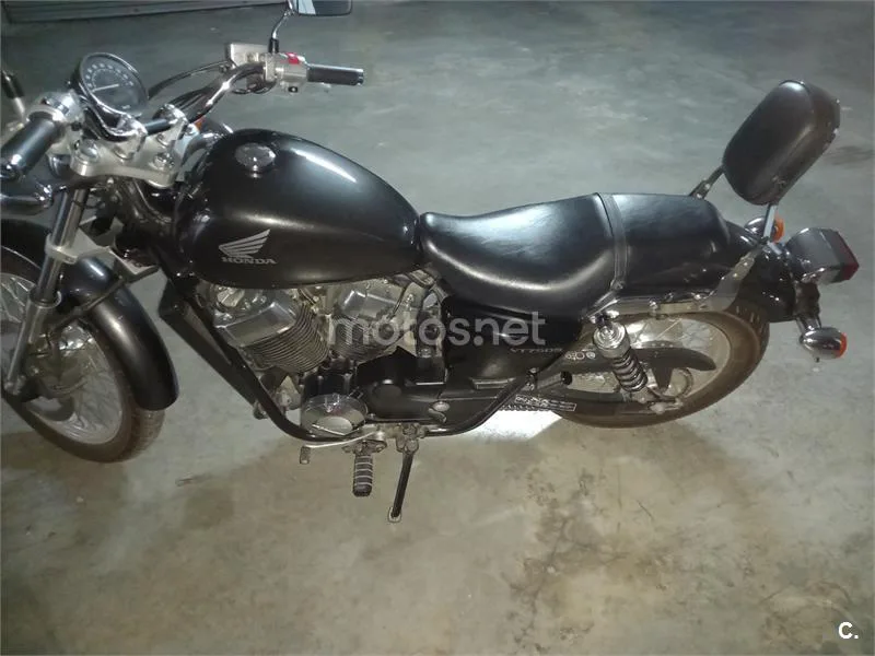 Honda VT 750 S – Vista 3