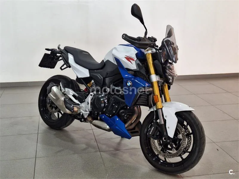 BMW F 900 R – Vista 3