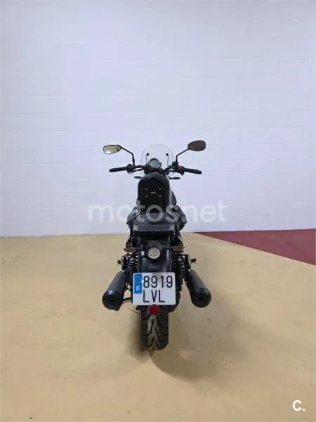 Moto Guzzi V7 – Vista 4