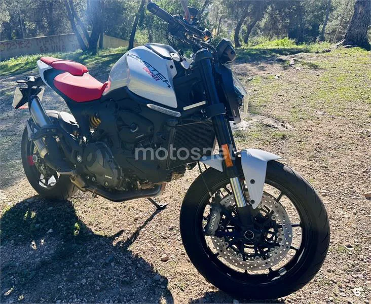 Ducati Monster – Vista 5