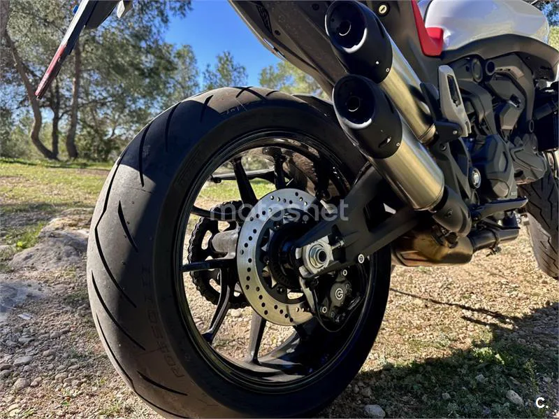 Ducati Monster – Vista 7