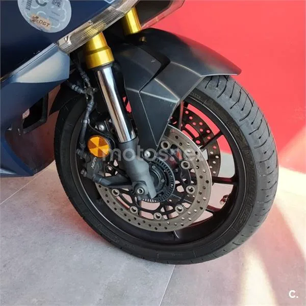 Honda Forza 750 – Vista 6