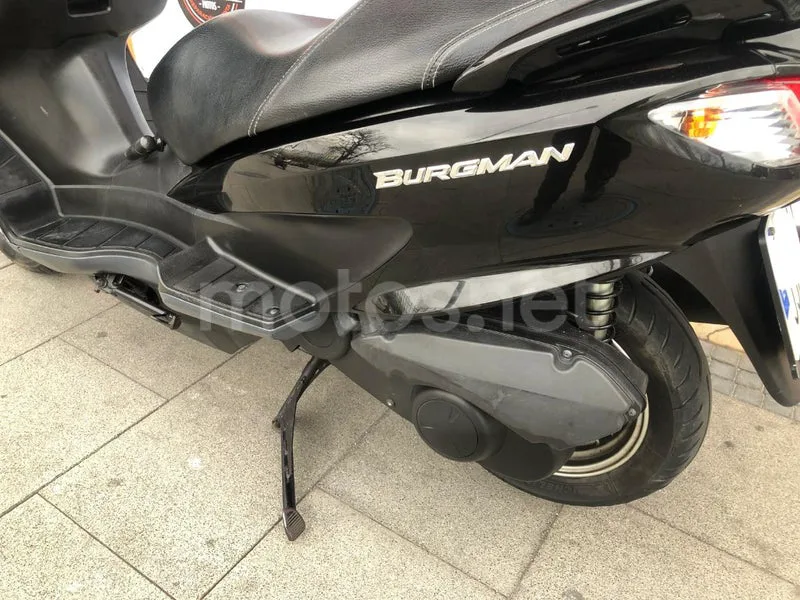 Suzuki Burgman 125 - Vista 12