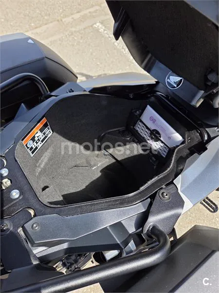 Honda X-ADV – Vista 4