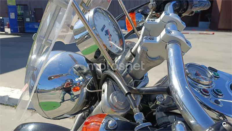 Triumph Speedmaster 900 2-Tone – Vista 9