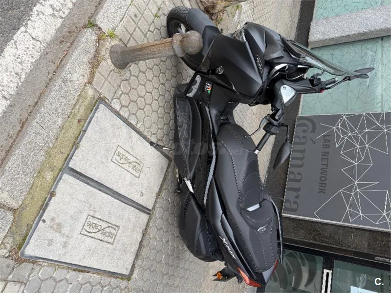 Yamaha XMAX 300 – Vista 2