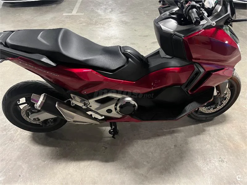 Honda Forza 750 – Vista 2