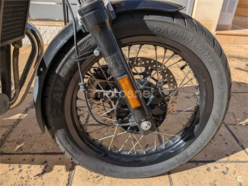 Royal Enfield Interceptor 650 - Vista 8