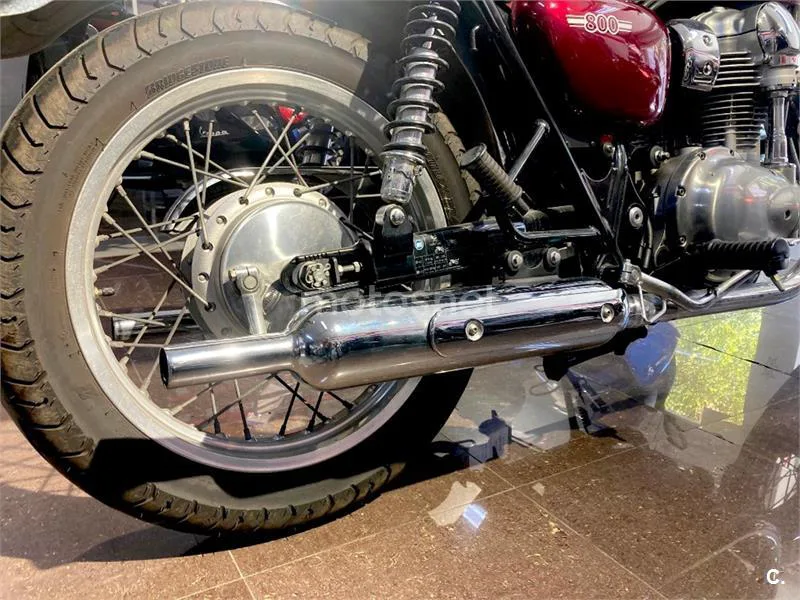 Kawasaki W800 – Vista 17